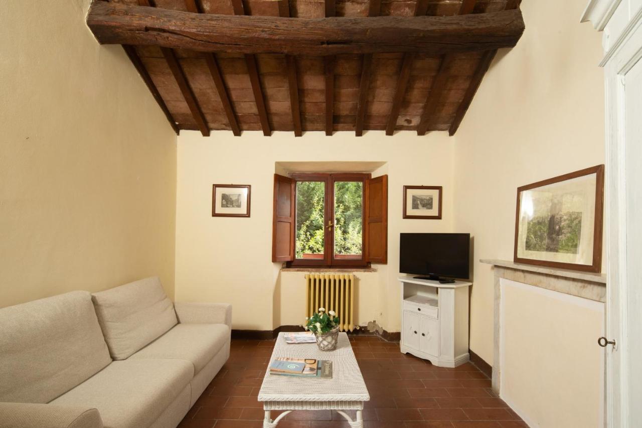 Villa Bagnolo By Vacavilla กอร์โตนา ภายนอก รูปภาพ